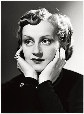 Hélène Perdrière headshot