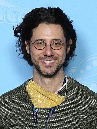 Hale Appleman headshot