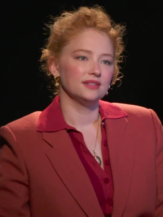 Haley Bennett headshot