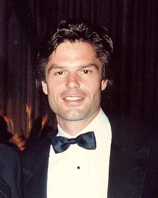 Harry Hamlin headshot