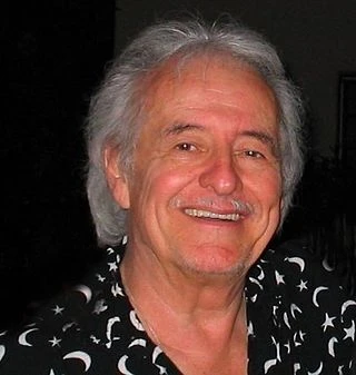 Henry Darrow headshot