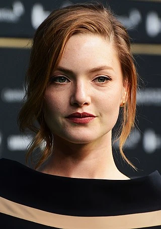 Holliday Grainger headshot