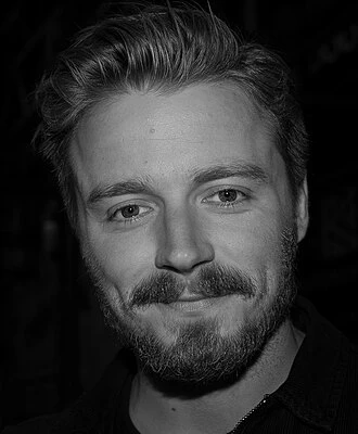 Jack Lowden headshot