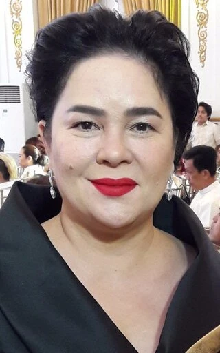 Jaclyn Jose headshot