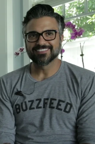 Jaime Camil headshot