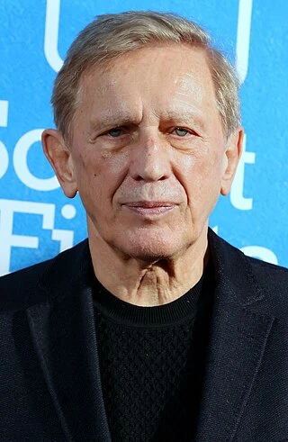 Jan Englert headshot