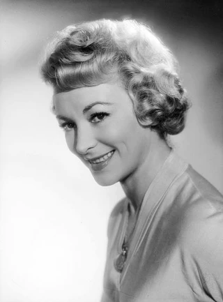 Janine Darcey headshot