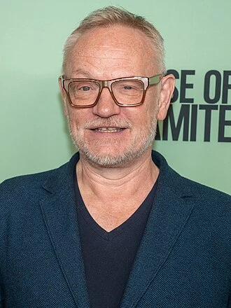 Jared Harris headshot