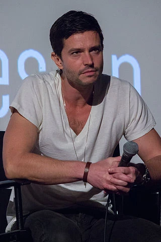 Jason Behr headshot