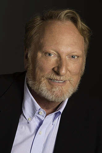 Jeffrey Jones headshot