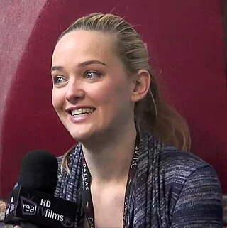 Jess Weixler headshot