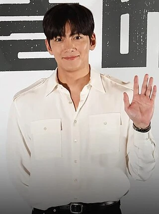Ji Chang-wook headshot