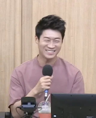 Jin Seon-kyu headshot