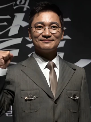 Jo Jae-yoon headshot