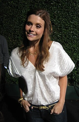 JoAnna Garcia Swisher headshot