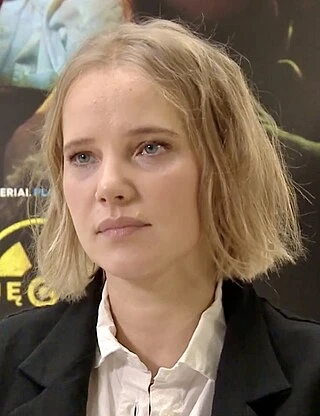 Joanna Kulig headshot