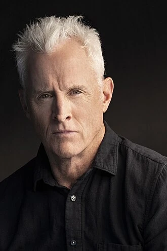 John Slattery headshot