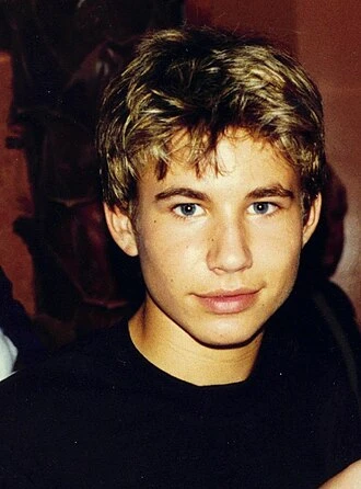 Jonathan Taylor Thomas headshot