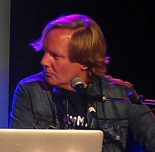 Jonathan Torrens headshot