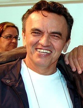 José Dumont headshot
