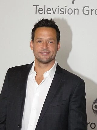 Josh Hopkins headshot