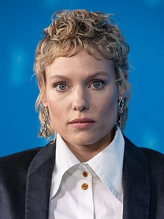 Julia Franz Richter headshot