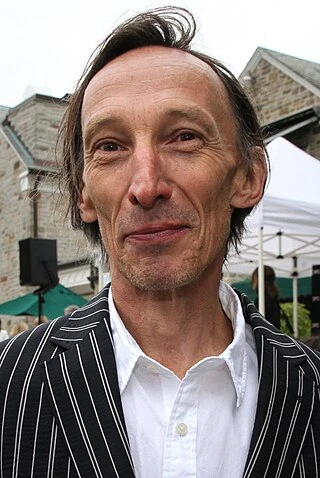 Julian Richings headshot