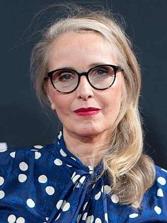 Julie Delpy headshot