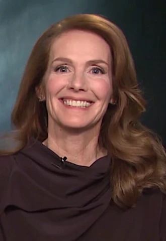 Julie Hagerty headshot