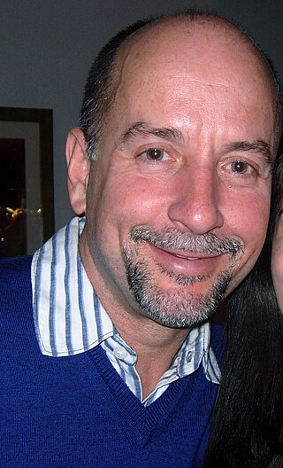 Julio Oscar Mechoso headshot