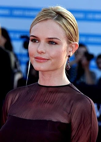 Kate Bosworth headshot