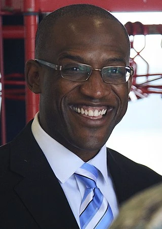 Ken Bevel headshot