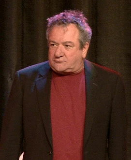 Ken Stott headshot