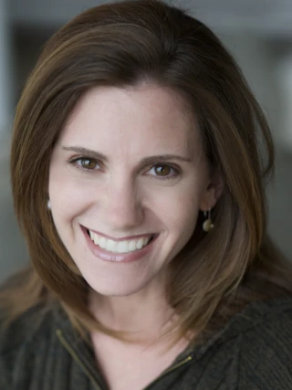 Kerri Green headshot
