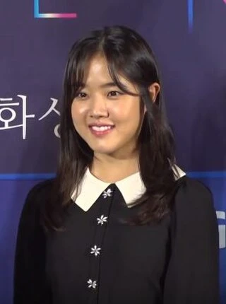 Kim Hyang-gi headshot
