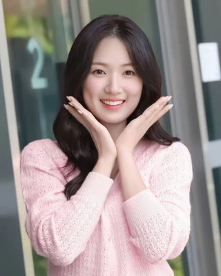 Kim Hye-yoon headshot