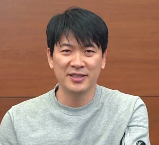 Kim Sang-kyung headshot