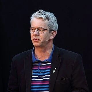 Knut Nærum headshot