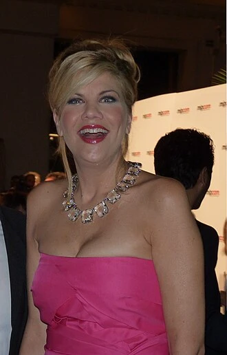 Kristen Johnston headshot