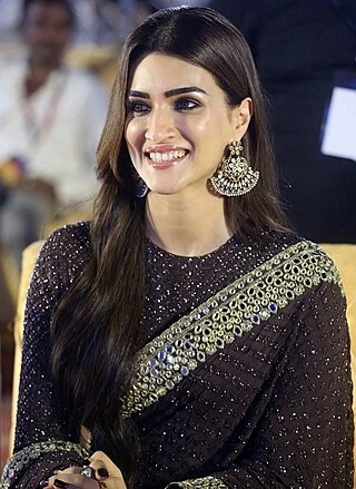 Kriti Sanon headshot
