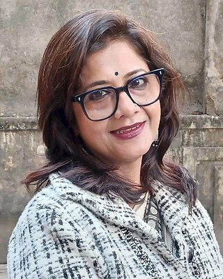 Laboni Sarkar headshot