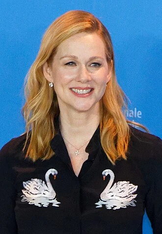 Laura Linney headshot
