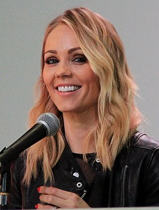 Laura Vandervoort headshot