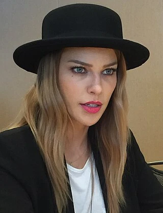 Lauren German headshot