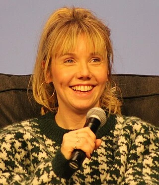 Lauren Lyle headshot