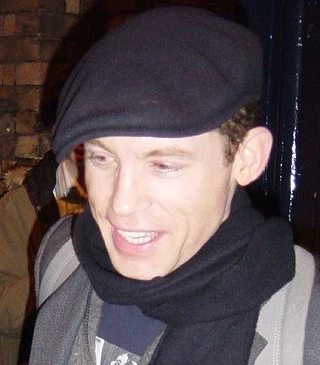Lee Evans headshot