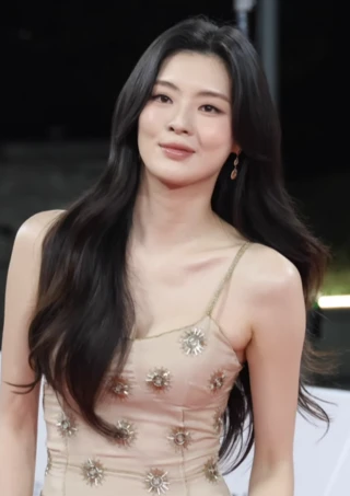 Lee Sun-bin headshot