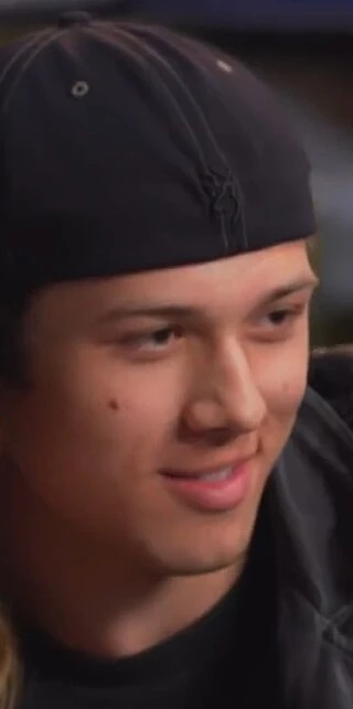 Leo Howard headshot