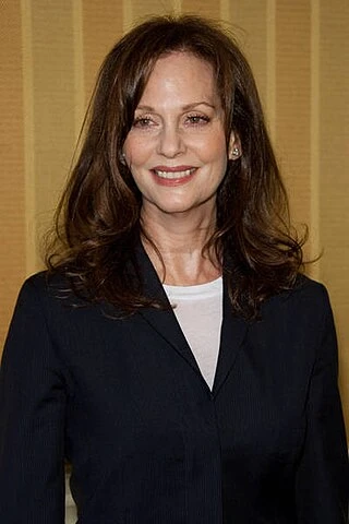 Lesley Ann Warren headshot