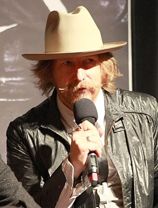 Lew Temple headshot